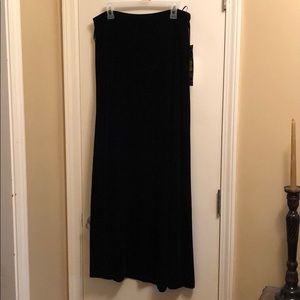 Women’s Black velvet long skirt size XL